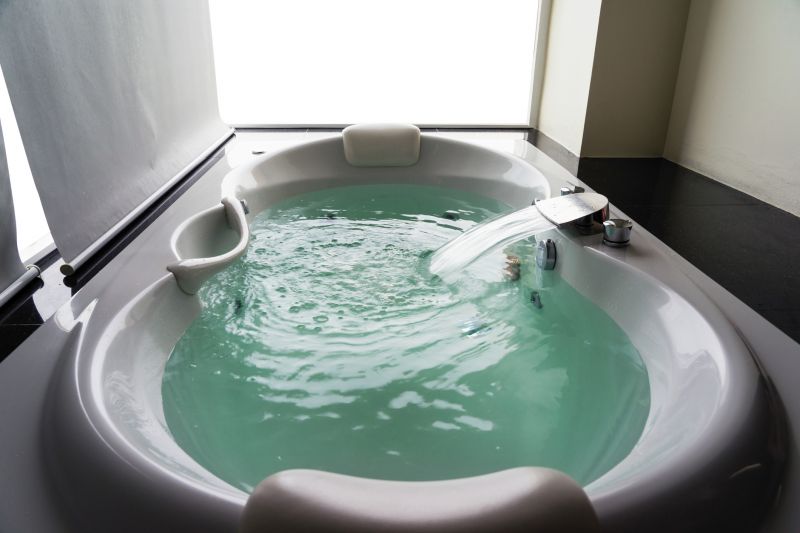 Jet-Stream Bathtub